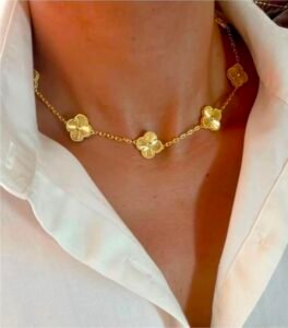clover necklace